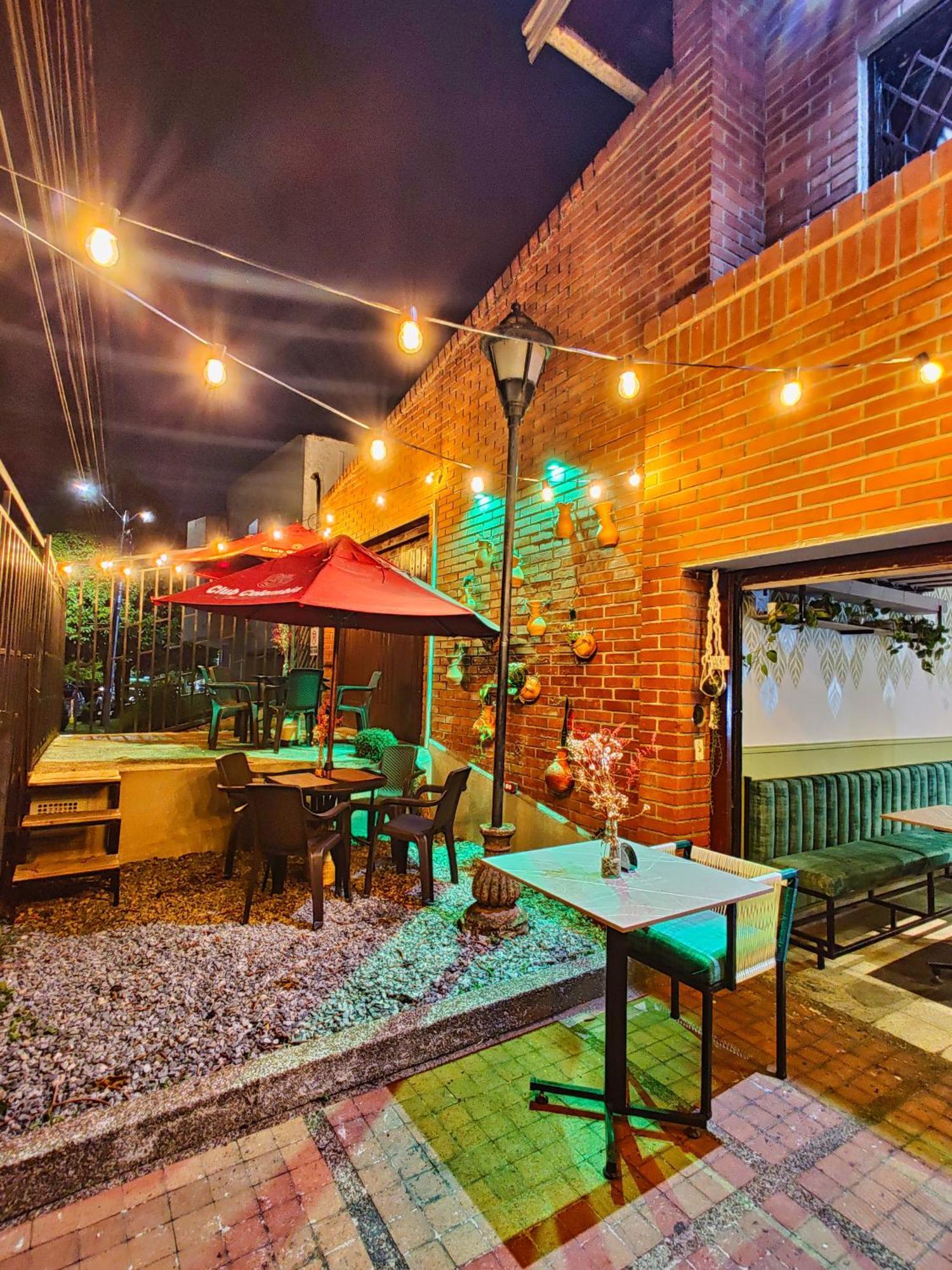 Lady Mom Hostal 메딜린 외부 사진