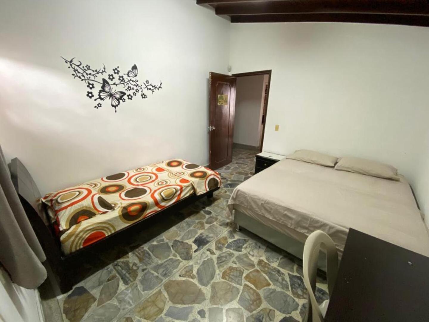 Lady Mom Hostal 메딜린 외부 사진