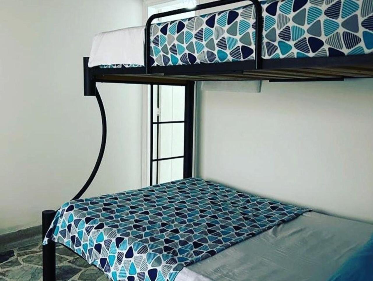 Lady Mom Hostal 메딜린 외부 사진
